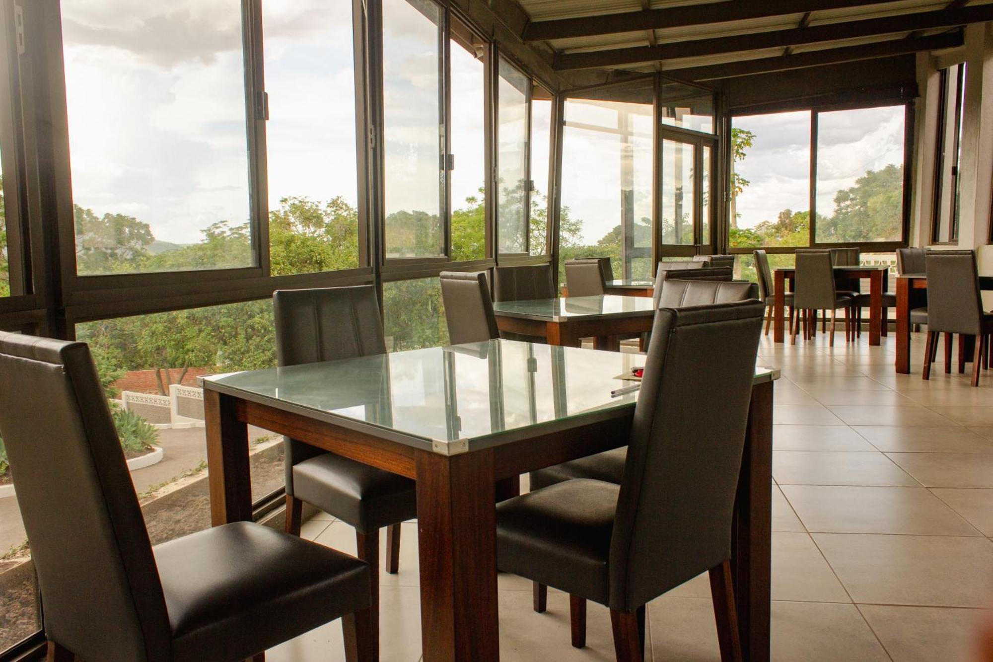 Cedar Place Limited Blantyre Exterior foto